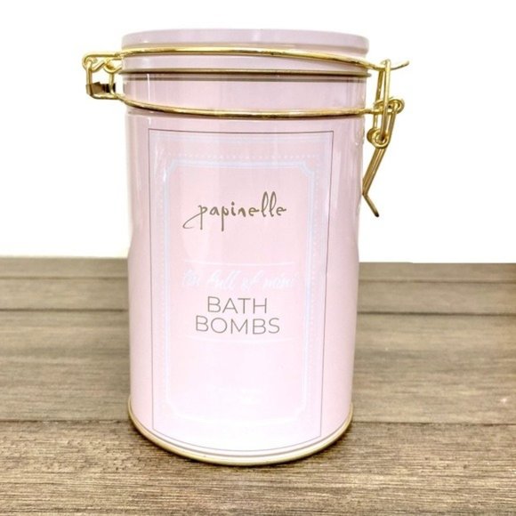 Papinelle Other - Papinelle NWT Foaming Bath Bombs